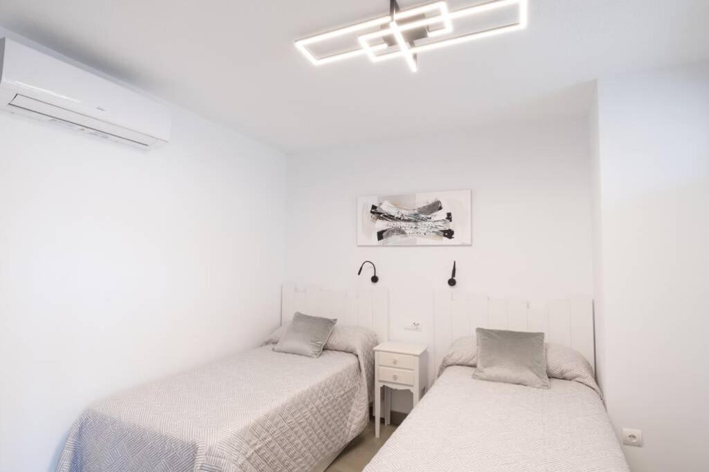 Apartamento Entero A 1 Minuto De La Playa เบนิดอร์ม ภายนอก รูปภาพ